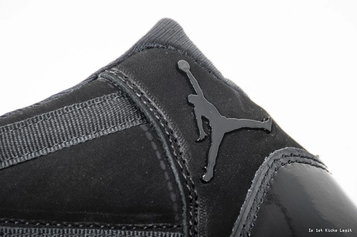 Jordan 378037-005 Air Retro Gown and 11 Cap 1118